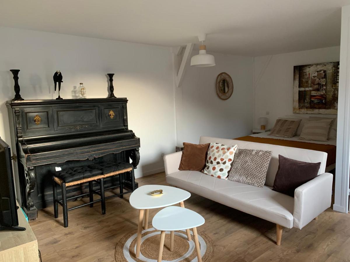 Livarot-Pays-d'Auge Dom'S Garden B&B 외부 사진