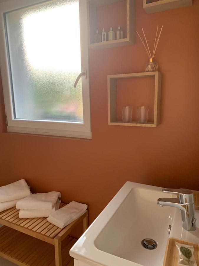 Livarot-Pays-d'Auge Dom'S Garden B&B 외부 사진