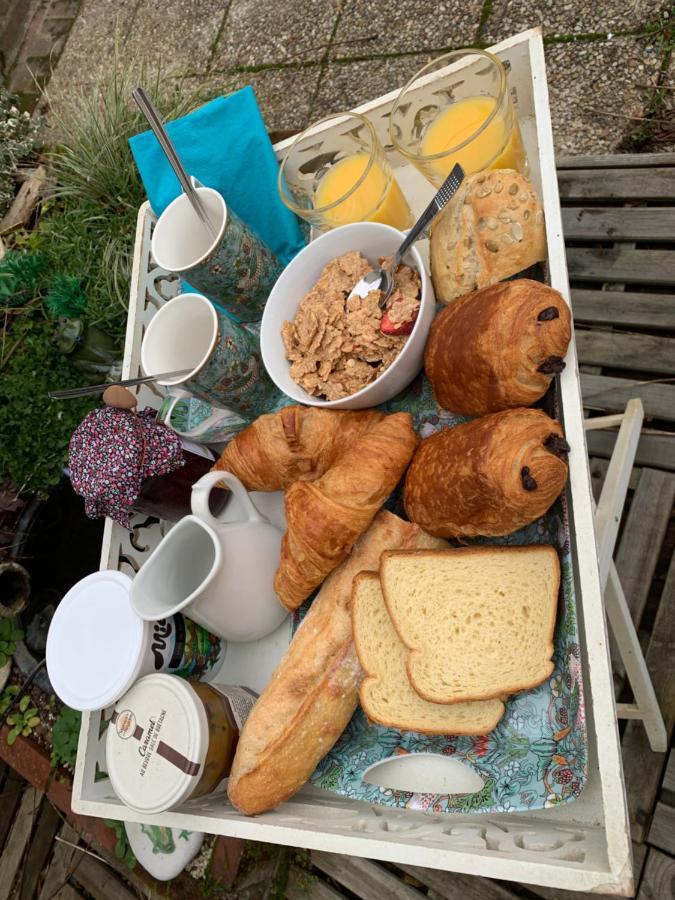 Livarot-Pays-d'Auge Dom'S Garden B&B 외부 사진